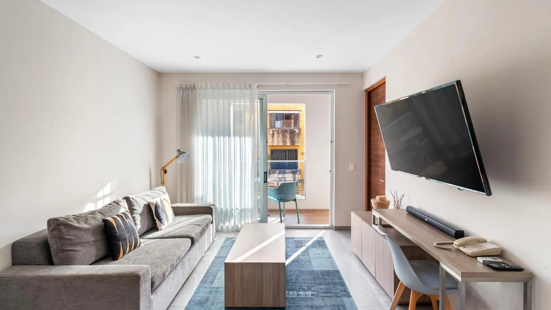 Luxury Condo 2 Hab Cocina Ac Gym Pool Cine プレヤデルカーメン アパート