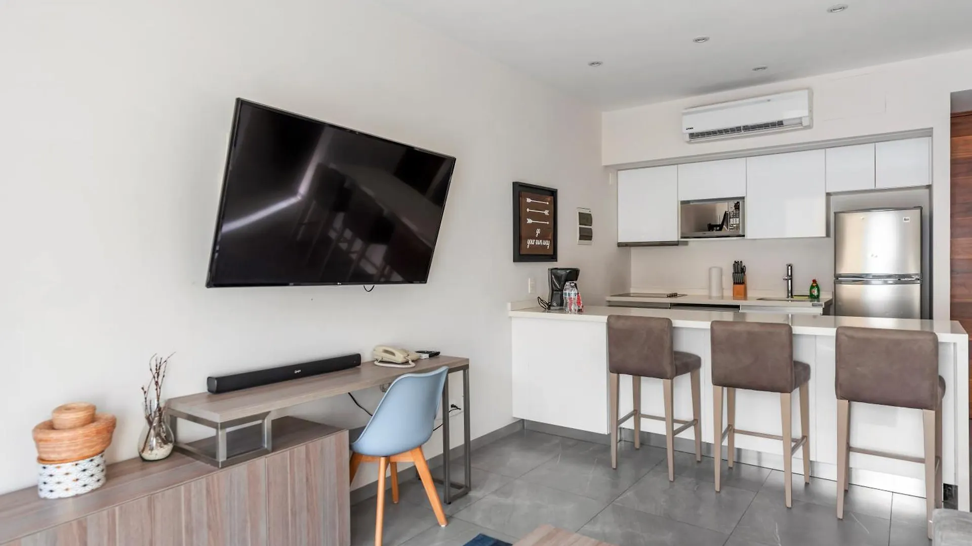アパート Luxury Condo 2 Hab Cocina Ac Gym Pool Cine プレヤデルカーメン