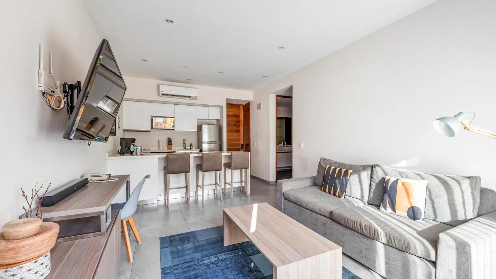 Luxury Condo 2 Hab Cocina Ac Gym Pool Cine プレヤデルカーメン アパート